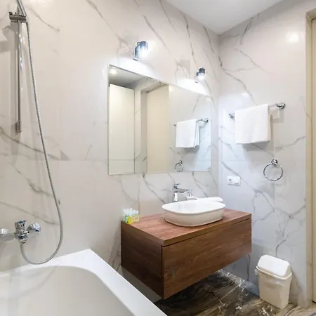 Petrovdom 11-120 In Rc Hoffman House, 34 Zolotoustivska Street Apartment Kiew
